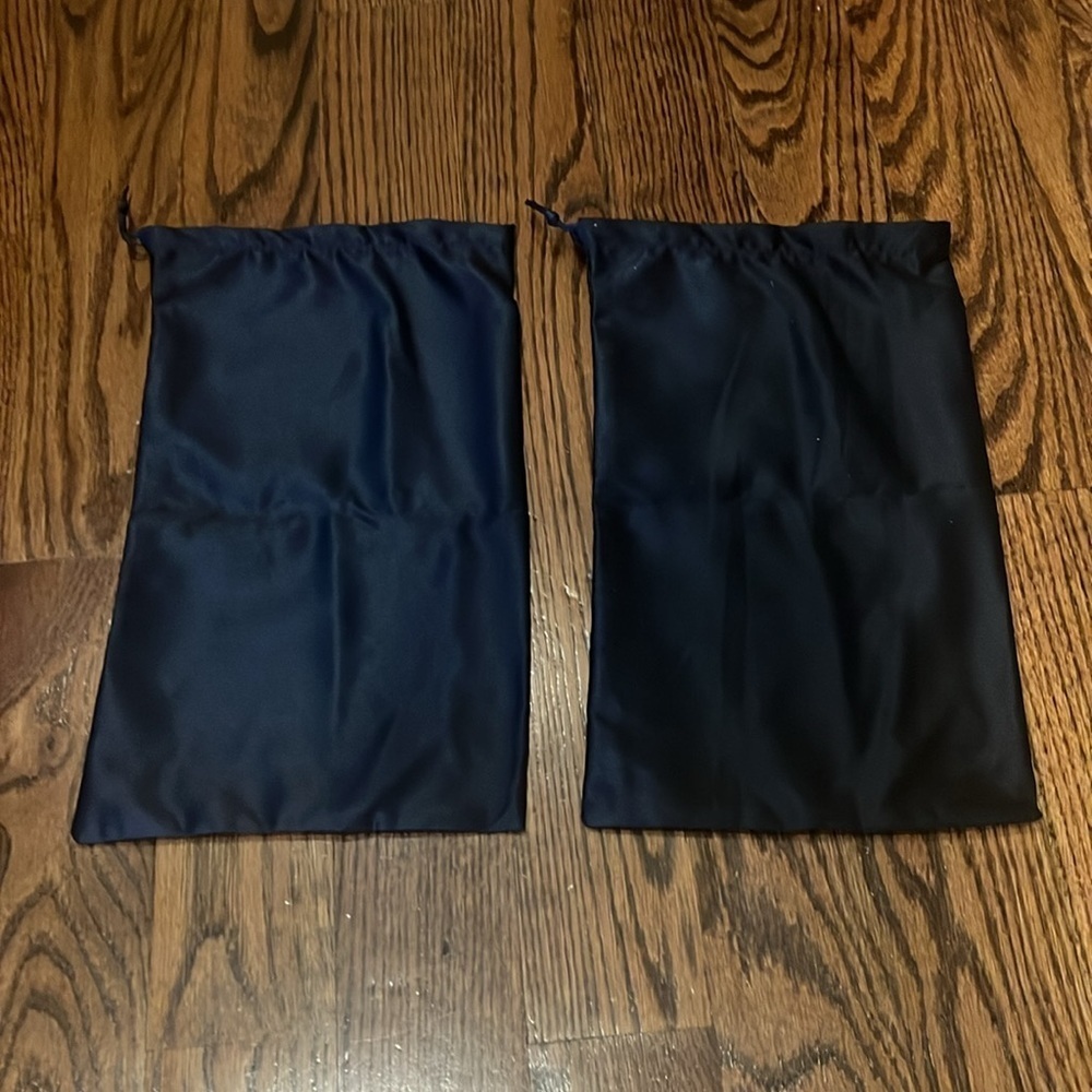 Prada set of 2 black dust bags can be used for shoes or any other precious items - Picture 3 of 3